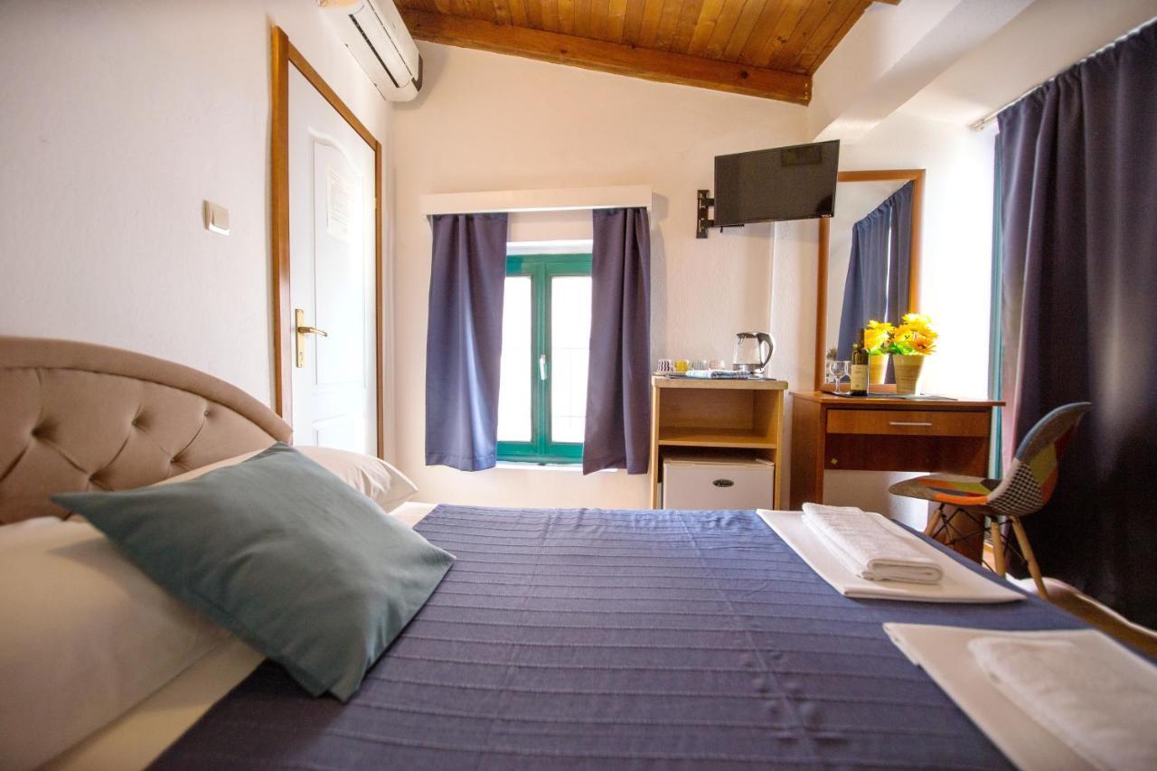 Fisherman House Apartments Rafailovici Exterior photo