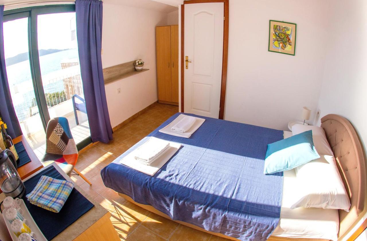 Fisherman House Apartments Rafailovici Exterior photo